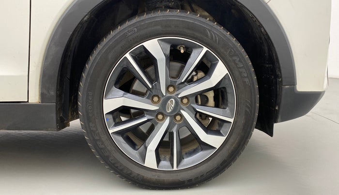 2020 Mahindra XUV300 1.2 W8 OPT, Petrol, Manual, 92,011 km, Right Front Wheel