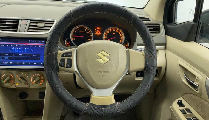 2013 Maruti Ertiga ZXI, Petrol, Manual, 67,515 km, Steering Wheel Close Up