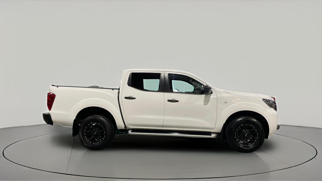 2022 Nissan Navara Sl (4x2), Manual, 37436 km, Right Side View
