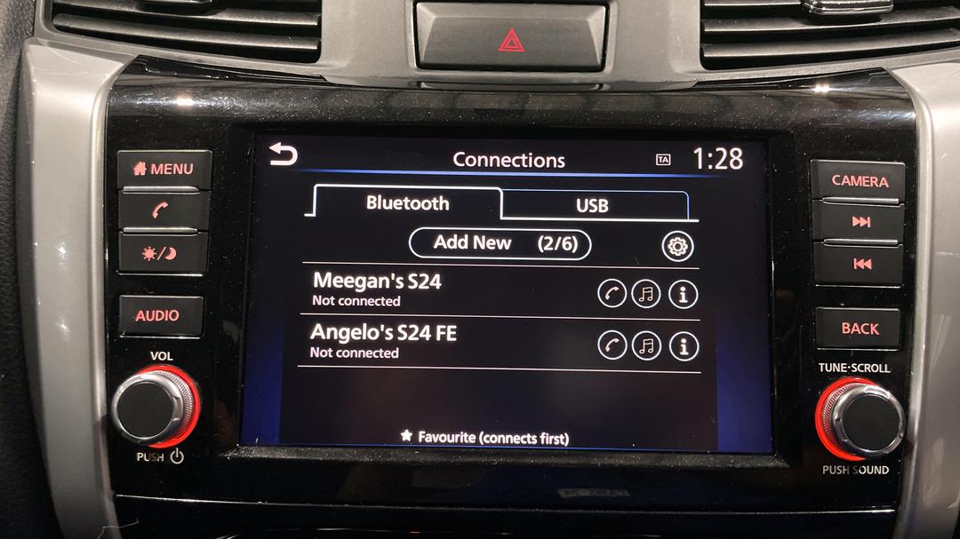 2022 Nissan Navara Sl (4x2), Manual, 37436 km, Android/Apple Car Play