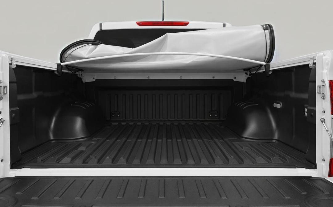 2022 Nissan Navara Sl (4x2), Manual, 37436 km, Boot Inside View