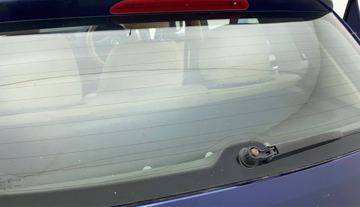 2013 Volkswagen Polo COMFORTLINE 1.2L PETROL, Petrol, Manual, 79,284 km, Rear windshield - Minor spot on windshield