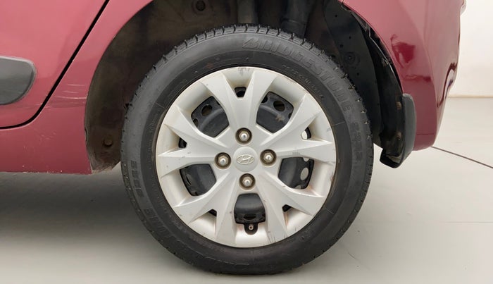 2015 Hyundai Grand i10 SPORTZ 1.2 KAPPA VTVT, Petrol, Manual, 80,452 km, Left Rear Wheel