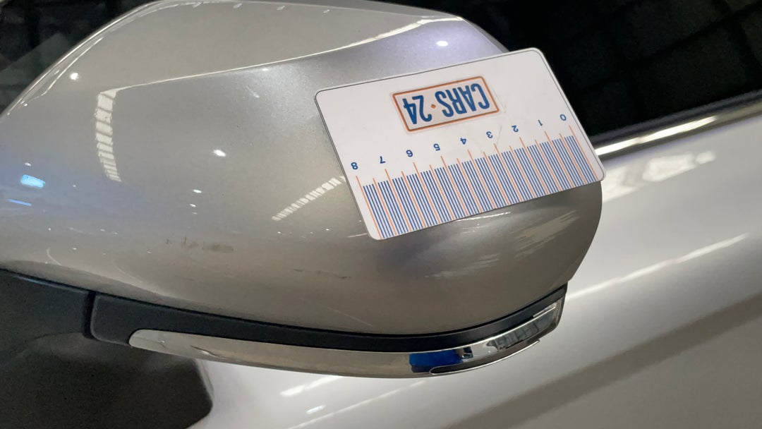 Side Mirrors Housing LHS Scratch