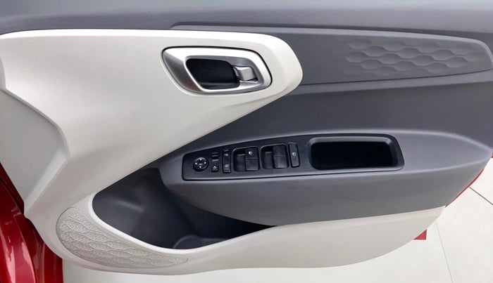 2020 Hyundai AURA SX PLUS 1.2 AMT, Petrol, Automatic, 47,765 km, Driver Side Door Panels Control