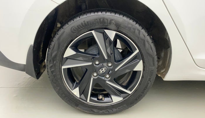 2021 Hyundai Verna SX (O) 1.5 CRDI AT, Diesel, Automatic, 32,748 km, Right Rear Wheel