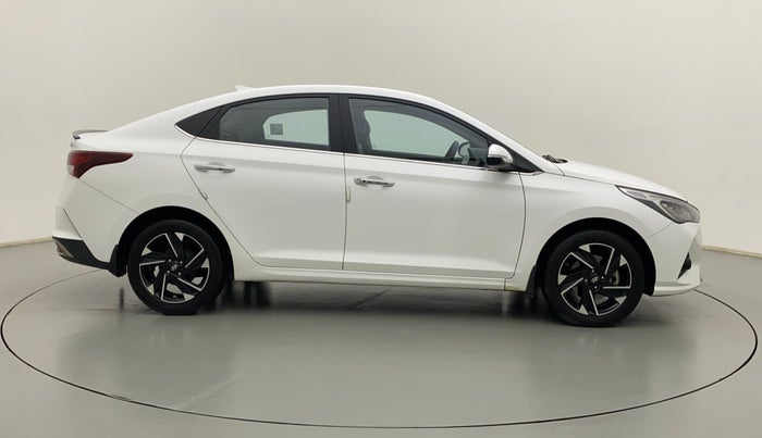 2021 Hyundai Verna SX (O) 1.5 CRDI AT, Diesel, Automatic, 33,309 km, Right Side View