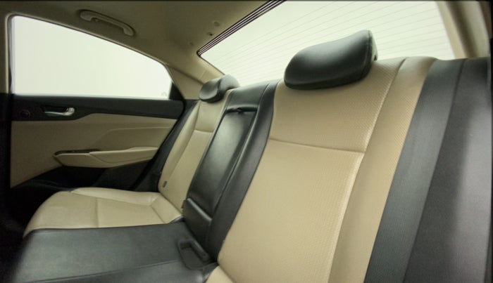 2021 Hyundai Verna SX (O) 1.5 CRDI AT, Diesel, Automatic, 33,309 km, Right Side Rear Door Cabin