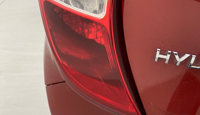 2011 Hyundai Eon ERA, Petrol, Manual, 34,968 km, Left tail light - Minor damage