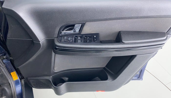 2018 Tata Hexa Varicor 320 XE, Diesel, Manual, 34,213 km, Driver Side Door Panels Control