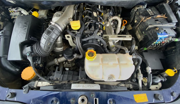 2018 Tata Hexa Varicor 320 XE, Diesel, Manual, 34,213 km, Open Bonet