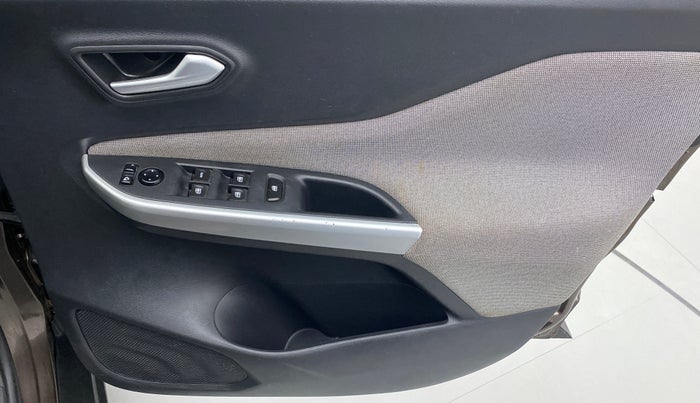 2021 Nissan MAGNITE XL, Petrol, Manual, 18,369 km, Driver Side Door Panels Control