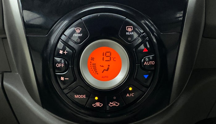 2015 Nissan Micra XV CVT, Petrol, Automatic, 28,017 km, Automatic Climate Control