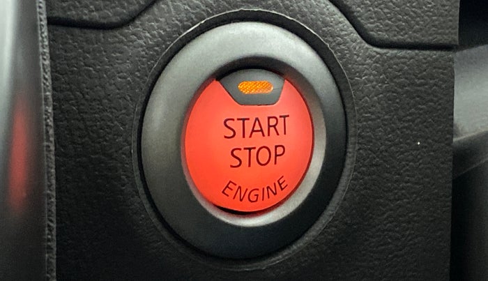 2015 Nissan Micra XV CVT, Petrol, Automatic, 28,017 km, Keyless Start/ Stop Button