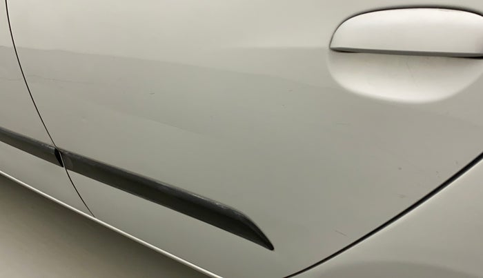 2015 Hyundai i10 SPORTZ 1.1, Petrol, Manual, 27,618 km, Rear left door - Slightly dented