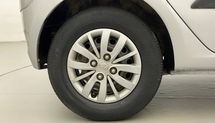 2015 Hyundai i10 SPORTZ 1.1, Petrol, Manual, 27,618 km, Right Rear Wheel