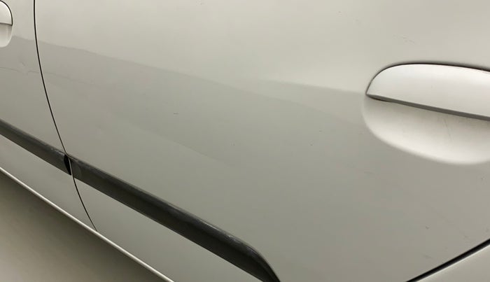 2015 Hyundai i10 SPORTZ 1.1, Petrol, Manual, 27,618 km, Rear left door - Minor scratches