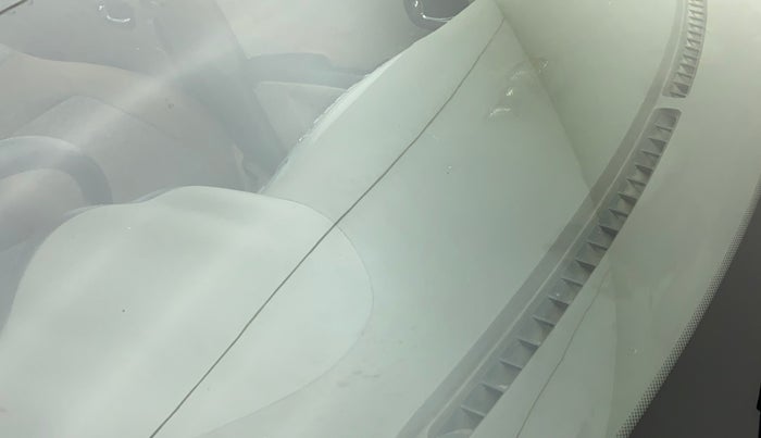2015 Hyundai i10 SPORTZ 1.1, Petrol, Manual, 27,618 km, Front windshield - Minor spot on windshield