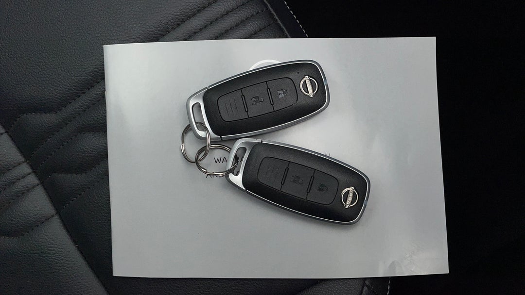 2023 Nissan Juke St-l, Automatic, 13565 km, Key Close-up