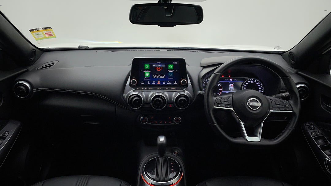 2023 Nissan Juke St-l, Automatic, 13565 km, Dashboard View