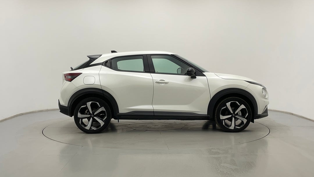 2023 Nissan Juke St-l, Automatic, 13565 km, Right Side View