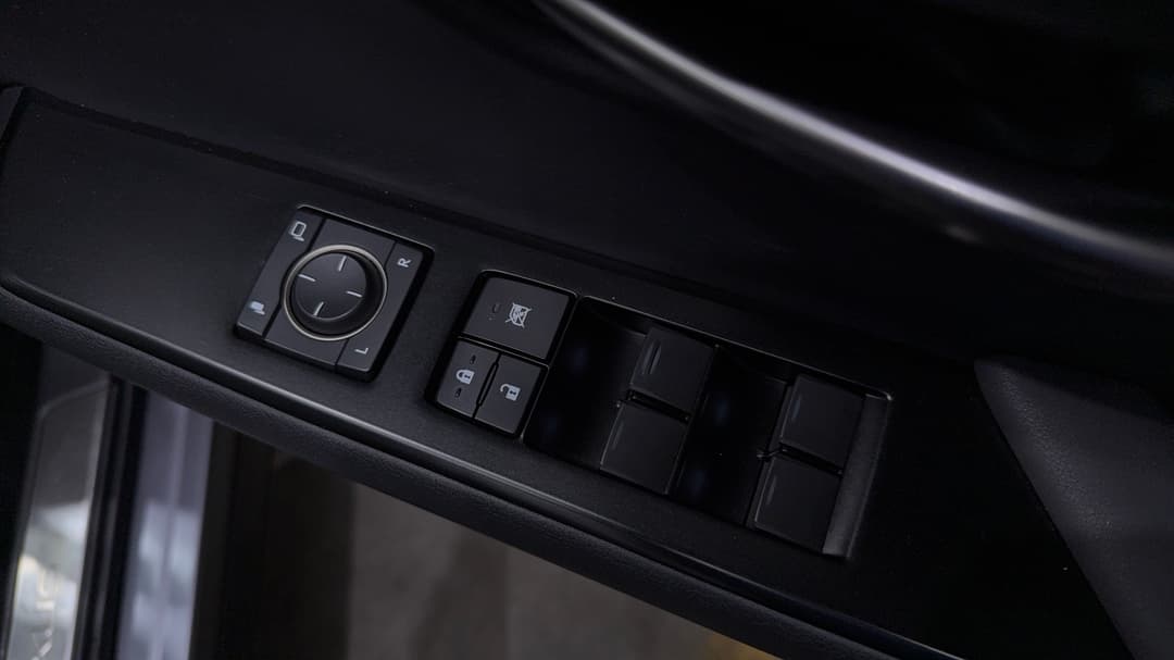 2019 Lexus Ux200 Luxury, Automatic, 91131 km, Drivers Side Door Panel Controls