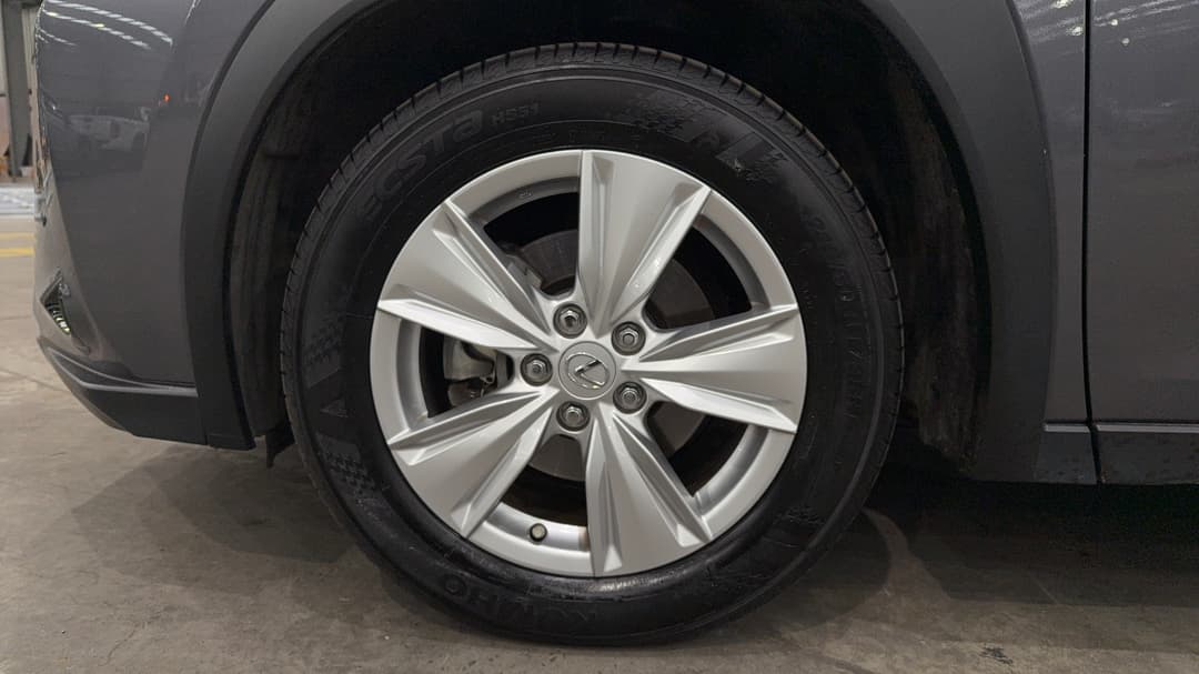 2019 Lexus Ux200 Luxury, Automatic, 91131 km, Left Front Wheel