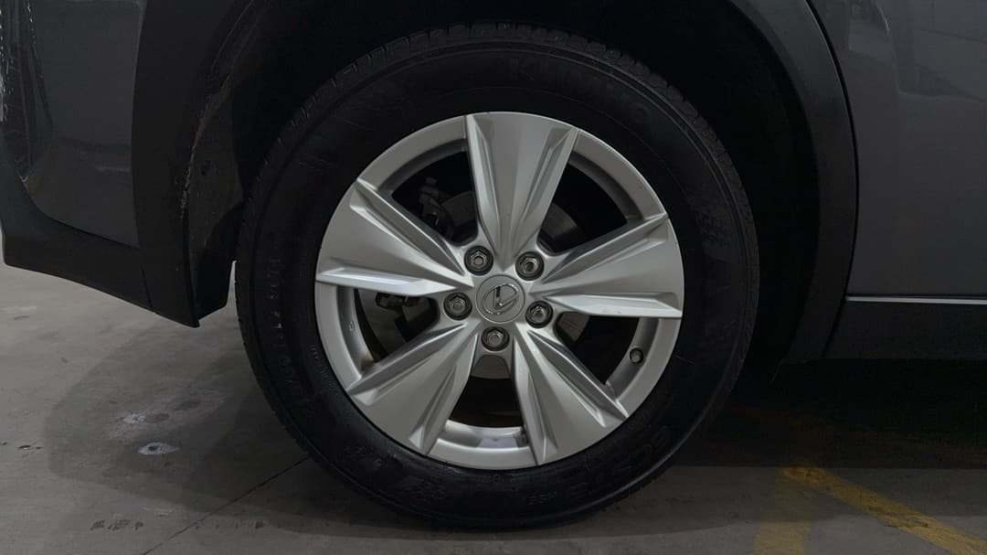 2019 Lexus Ux200 Luxury, Automatic, 91131 km, Right Rear Wheel