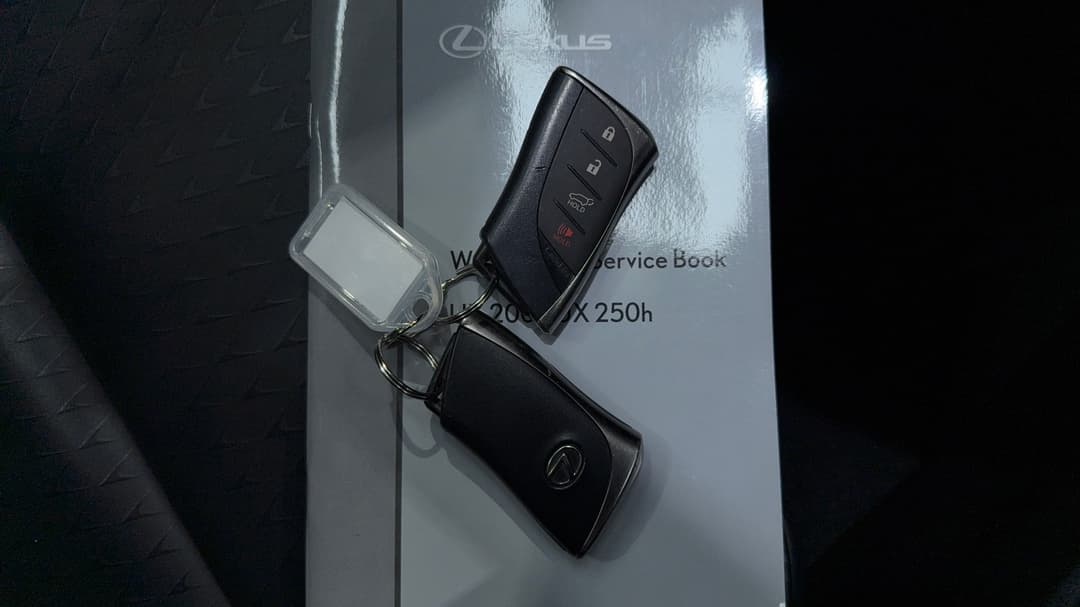 2019 Lexus Ux200 Luxury, Automatic, 91131 km, Key Close-up