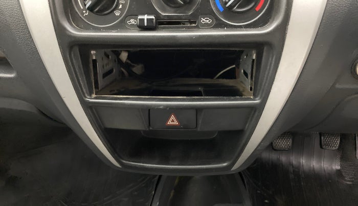 2016 Maruti Alto 800 LXI, Petrol, Manual, 91,603 km, Infotainment system - Music system missing