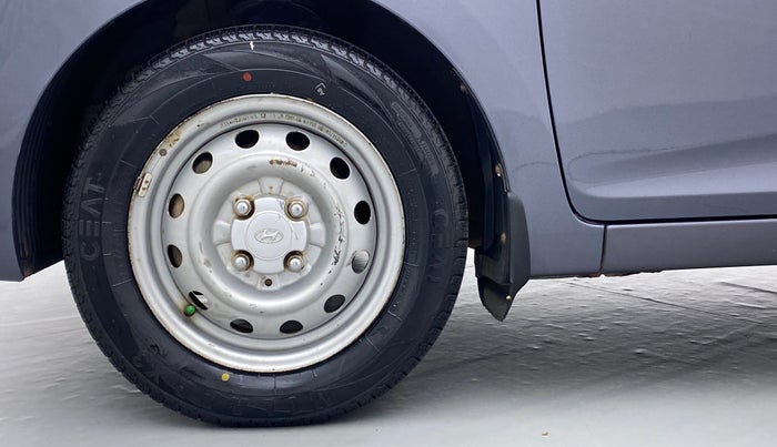 2017 Hyundai Eon ERA PLUS, Petrol, Manual, 36,960 km, Left Front Wheel