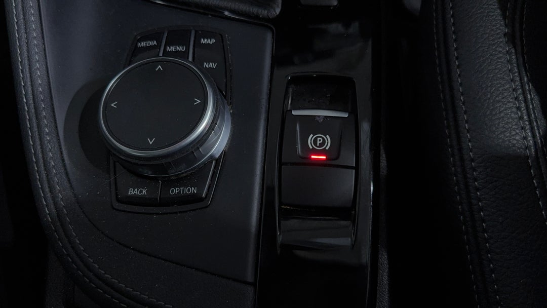 2018 BMW X1 Xdrive 25i, Automatic, 82620 km, Handbrake