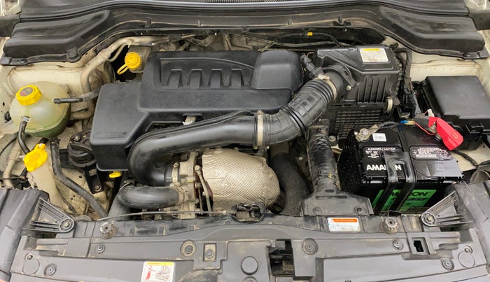 2019 Mahindra XUV300 1.5 W4 MT, Diesel, Manual, 53,218 km, Open Bonet