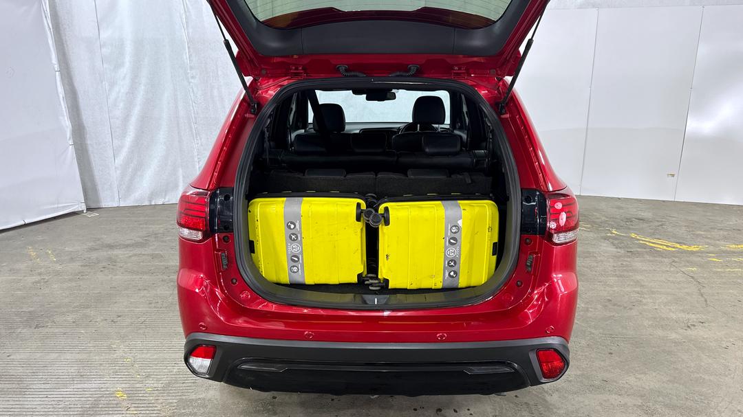 2021 Mitsubishi Outlander Black Edition 7 Seat (2WD), Automatic, 50194 km, Boot Inside View with Luggage