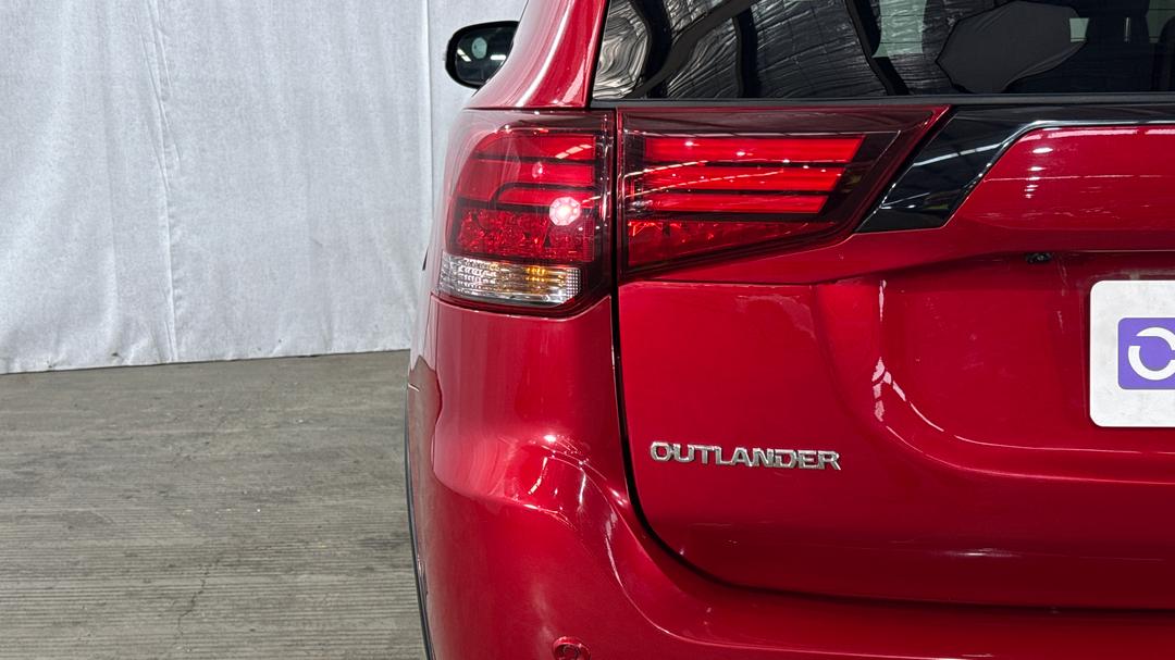 2021 Mitsubishi Outlander Black Edition 7 Seat (2WD), Automatic, 50194 km, Badge (Boot Left Side)