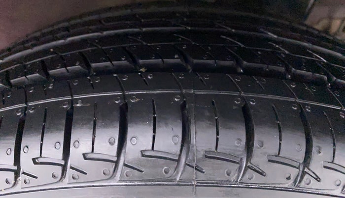 2015 Hyundai Grand i10 SPORTZ 1.2 KAPPA VTVT, Petrol, Manual, 57,448 km, Left Rear Tyre Tread