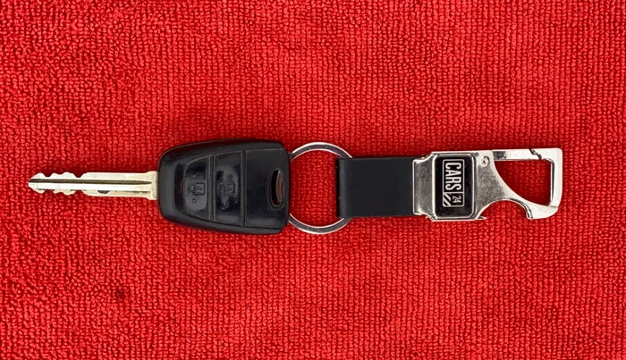 2015 Hyundai Grand i10 SPORTZ 1.2 KAPPA VTVT, Petrol, Manual, 57,448 km, Key Close Up