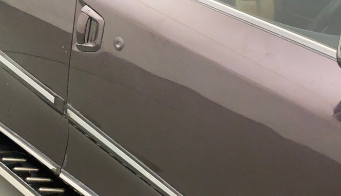 2018 Mahindra XUV500 W11, Diesel, Manual, 1,19,911 km, Driver-side door - Paint has faded