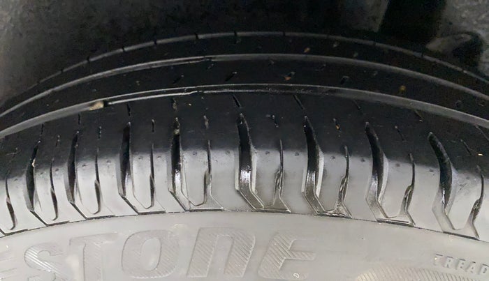 2017 Maruti Dzire VXI, Petrol, Manual, 12,360 km, Left Rear Tyre Tread