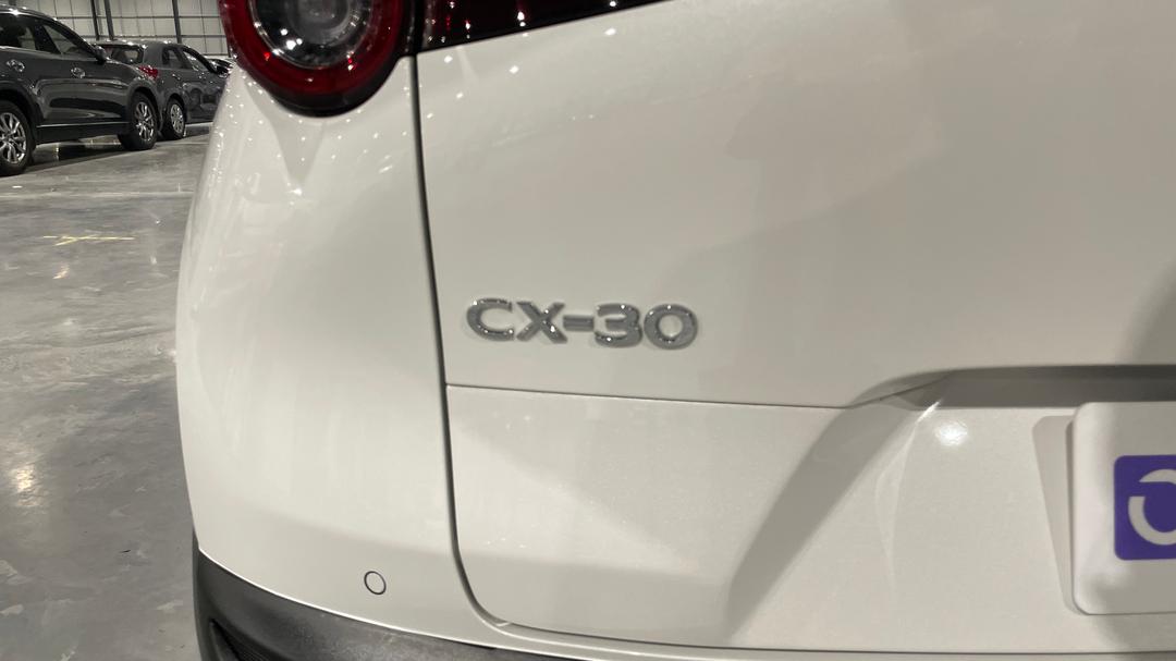 2024 Mazda CX-30 G20 Evolve (FWD), Automatic, 13573 km, Badge (Boot Left Side)
