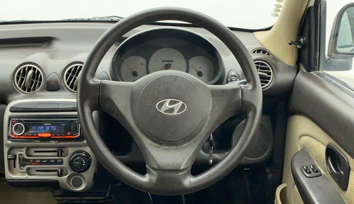 2014 Hyundai Santro Xing GLS, Petrol, Manual, 76,161 km, Steering Wheel Close Up