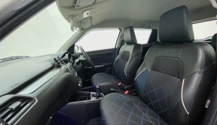 2019 Maruti Swift ZXI AMT, Petrol, Automatic, 25,849 km, Right Side Front Door Cabin