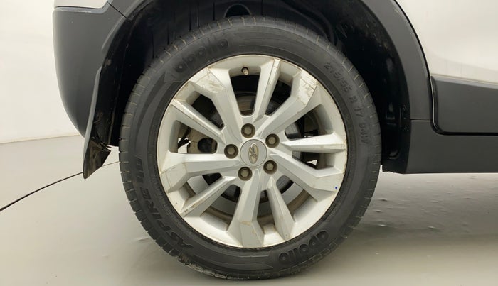 2019 Mahindra XUV300 W8 1.5 DIESEL, Diesel, Manual, 70,864 km, Right Rear Wheel