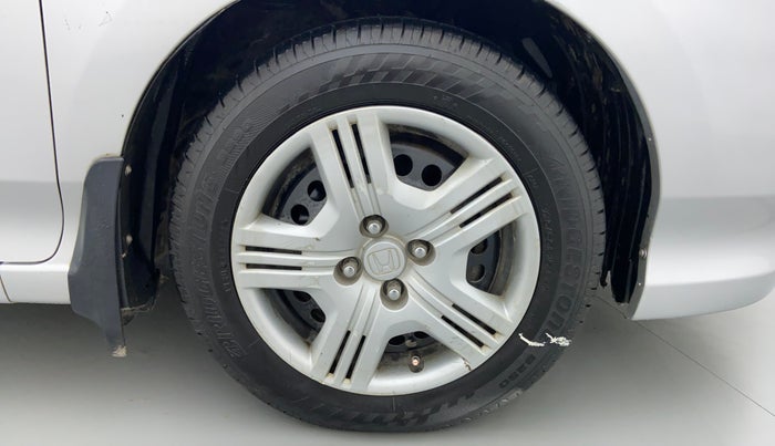2010 Honda City 1.5L I-VTEC S MT, Petrol, Manual, 1,20,054 km, Right Front Wheel