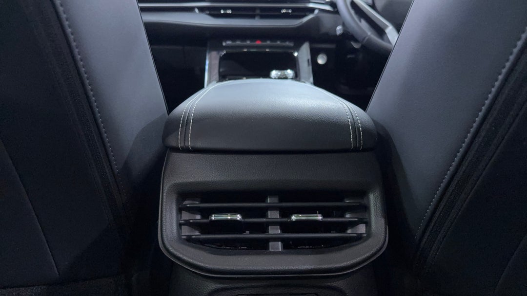 2024 GWM Haval H6 Ultra Hybrid, Automatic, 23852 km, Rear A/C Vent