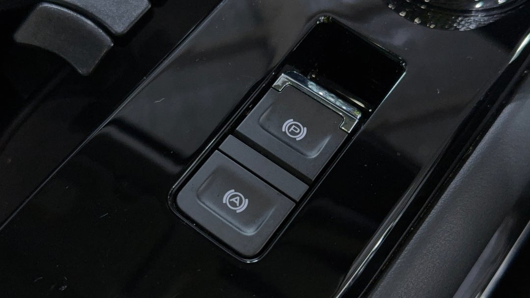 2024 GWM Haval H6 Ultra Hybrid, Automatic, 23852 km, Handbrake