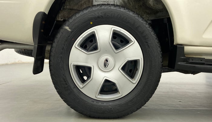 2017 Mahindra Scorpio S6+ INTELL HYBRID, Diesel, Manual, 70,888 km, Right Rear Wheel