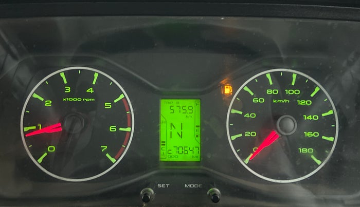 2017 Mahindra Scorpio S6+ INTELL HYBRID, Diesel, Manual, 70,888 km, Odometer Image