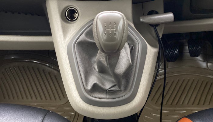 2015 Datsun Go Plus T, Petrol, Manual, 20,802 km, Gear Lever