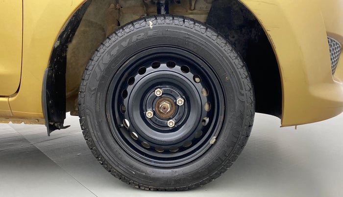2015 Datsun Go Plus T, Petrol, Manual, 20,802 km, Right Front Wheel